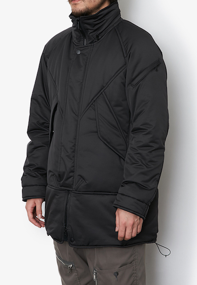 nonnative EXPLORER PUFF COAT POLY襟にフードが収納されています ...