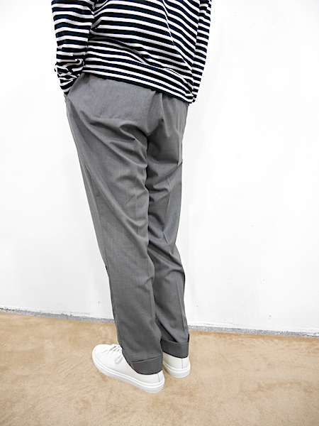 AURALEE(オーラーリー) WOOL SILK TROPICAL EASY SLACKS/正規通販