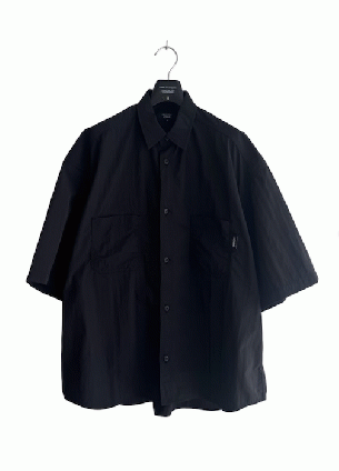 COMME des GARCONS HOMME ナイロンタッサーS/S シャツ (ブラック)