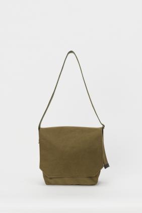 Hender Scheme flap shoulder small (KHAKI)