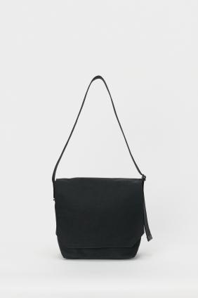 Hender Scheme flap shoulder small (BLACK)