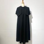 ENFOLD　CAPE WAVE DRESS　(BLACK)
