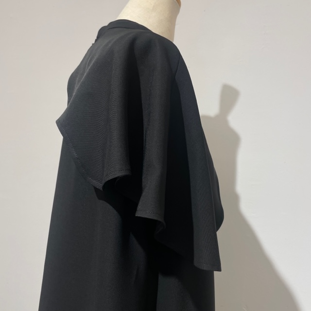 ENFOLD CAPE WAVE DRESS (BLACK)/正規通販-FACTORY(ファクトリー ...