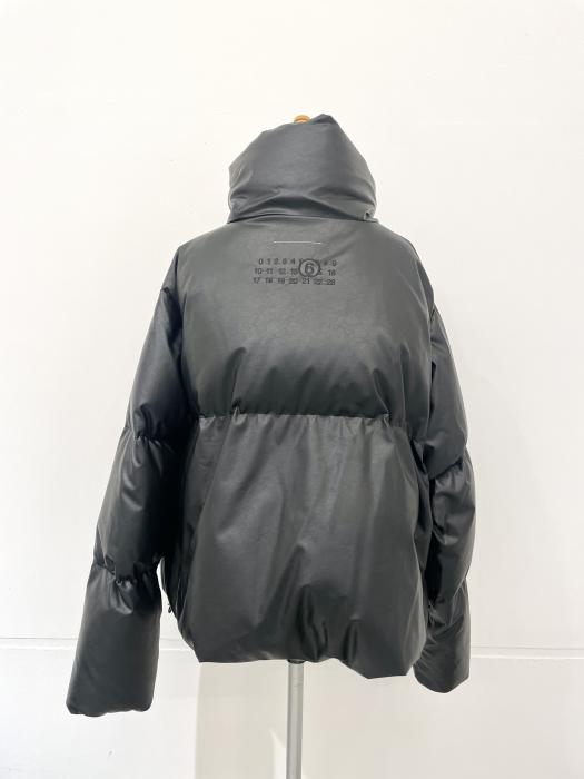 MM6 Maison Margiela フェイクレザーダウンジャケット (BLACK)/正規通販-FACTORY(ファクトリー) / ARTWORK  FUKUOKA(アートワーク福岡)-